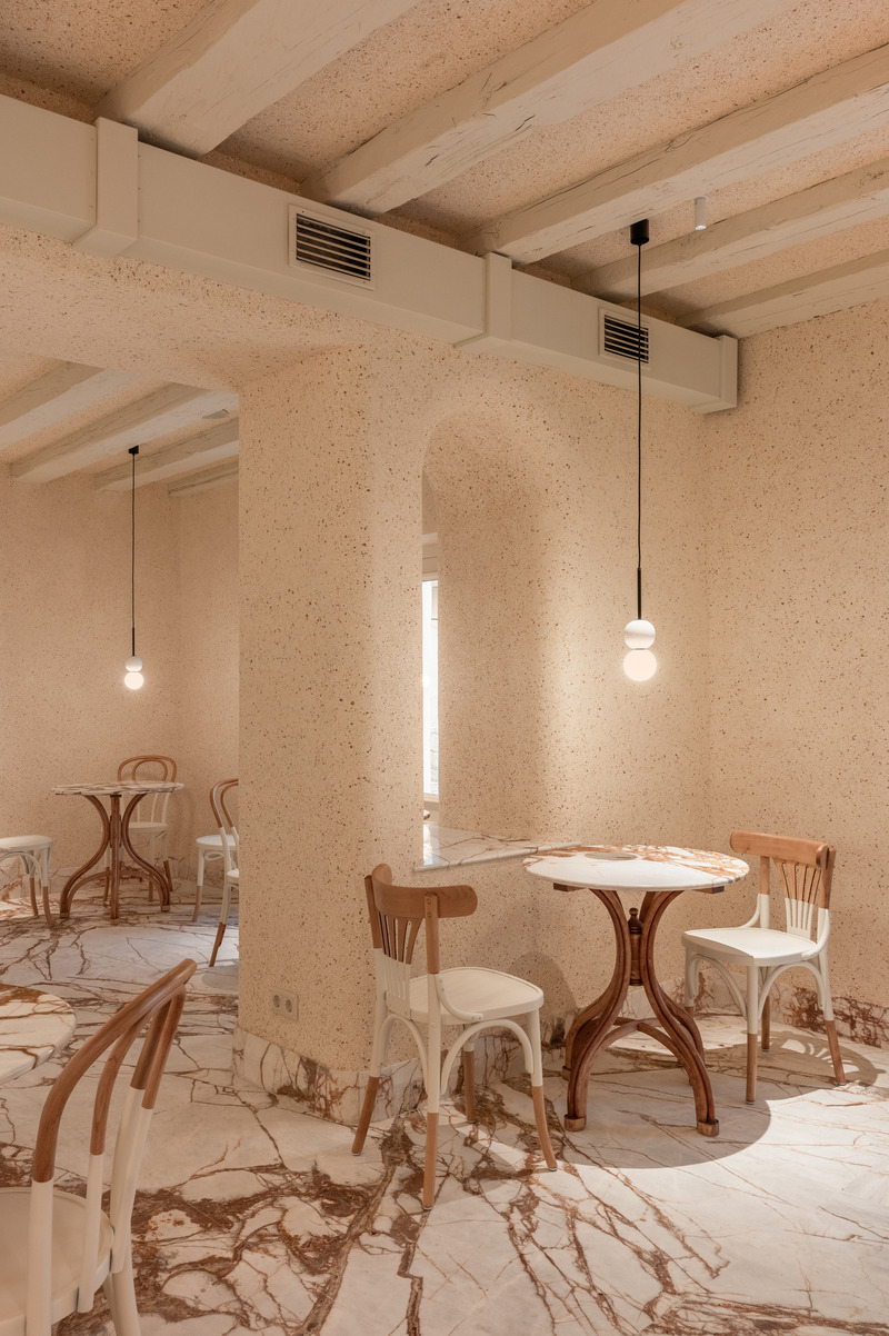Press kit | 6673-02 - Press release | Cukiernia - The Pastry Shop With Walls Covered in Eggshell Plaster - YOD Group - Commercial Interior Design - Photo credit:  Yevhenii Avramenko 