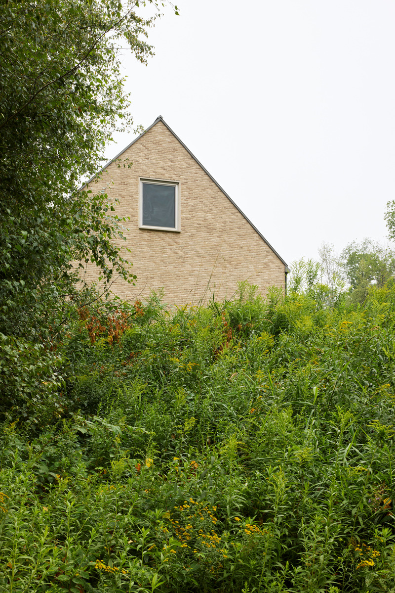 Press kit | 780-09 - Press release | Des Lauriers House - Paul Bernier Architecte - Residential Architecture - Photo credit: James Brittain