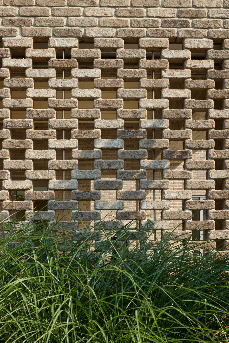 Press kit | 780-09 - Press release | Des Lauriers House - Paul Bernier Architecte - Residential Architecture - Photo credit: James Brittain