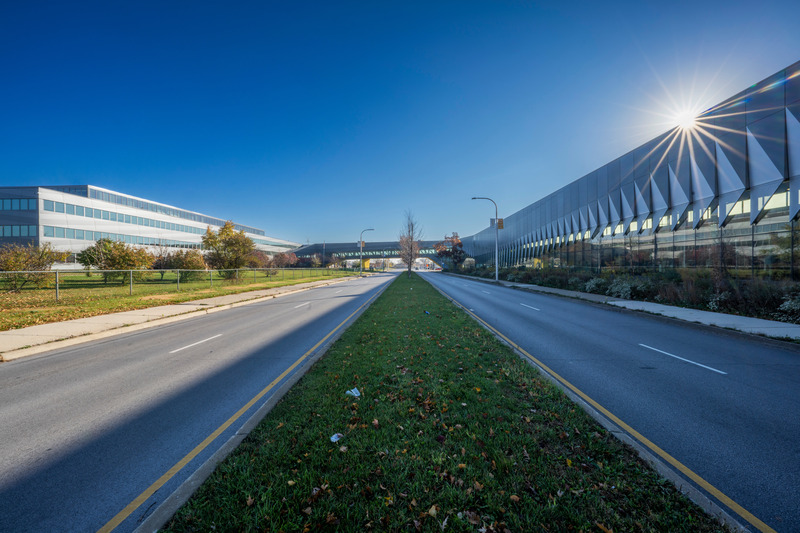 Press kit | 2329-09 - Press release | Richard J. Daley College Campus - JGMA - Institutional Architecture - Looking East - Photo credit: Tom Rossiter