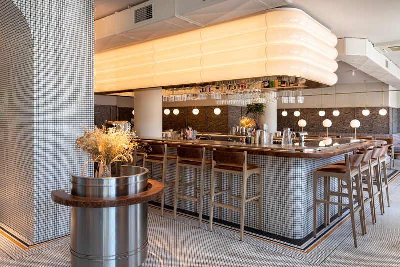 Press kit | 6673-01 - Press release | Lumo Bistro - YOD Group - Commercial Interior Design - Photo credit: photo: Oleksandr Anhelovskyi