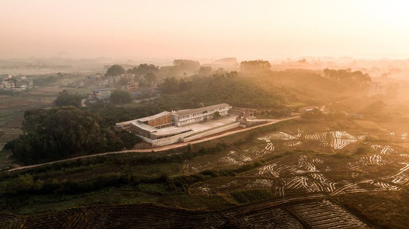 Press kit | 7614-01 - Press release | Duling Educational and Cultural Centre - Project Mingde (The University of Hong Kong) - Institutional Architecture - Photo credit: Jin Weiqi