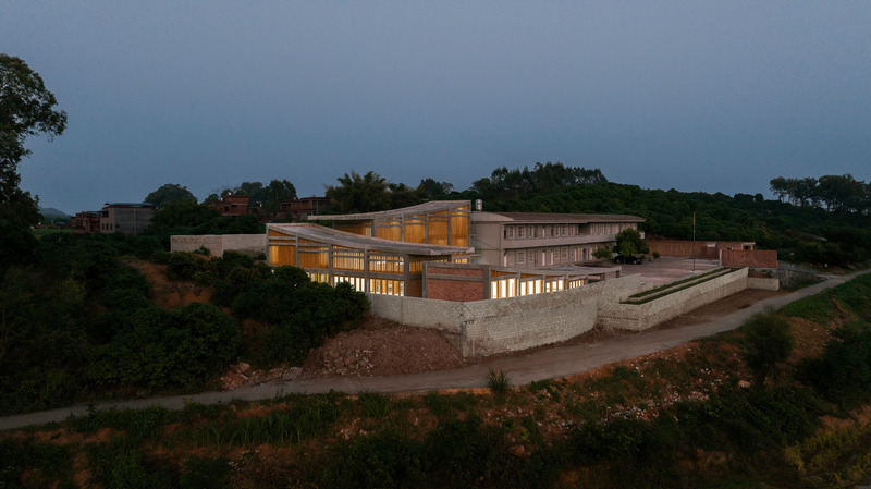 Press kit | 7614-01 - Press release | Duling Educational and Cultural Centre - Project Mingde (The University of Hong Kong) - Institutional Architecture - Photo credit: Jin Weiqi