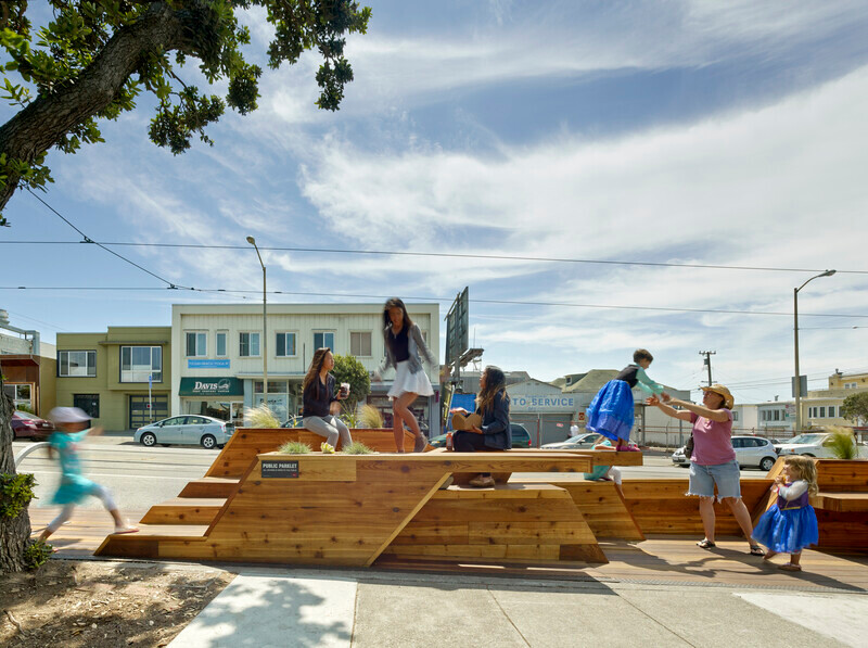 Salle de presse | v2com-newswire | Fil de presse | Architecture | Design | Art de vivre - Communiqué de presse - Sunset Parklet, lauréat du prix « Special Recognition, Urban Design Award » - INTERSTICE Architects