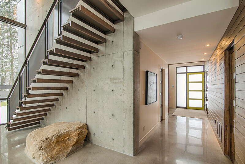 Newsroom | v2com-newswire | Newswire | Architecture | Design | Lifestyle - Press release - Mastering the delicate art of rough materials - AtelierB