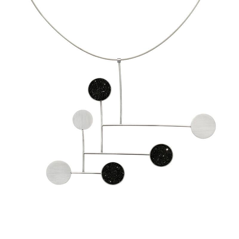 Newsroom | v2com-newswire | Newswire | Architecture | Design | Lifestyle - Press release - Stellar, a new concrete-and-diamond jewelry collection from Konzuk, launches at ICFF in New York in May 2016 - KONZUK