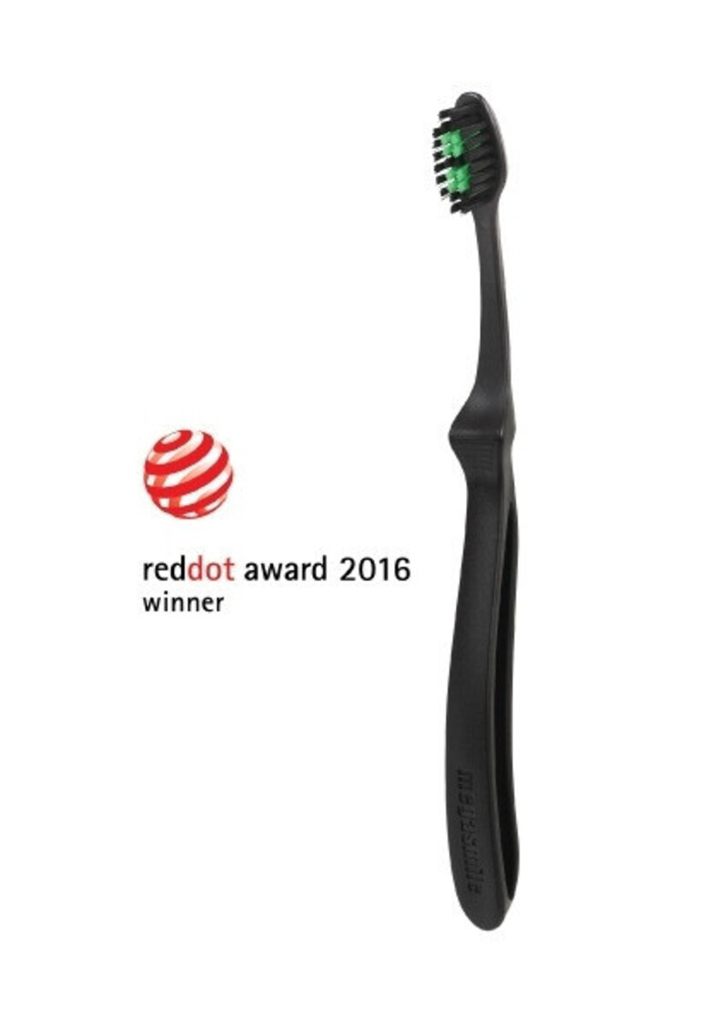 Salle de presse | v2com-newswire | Fil de presse | Architecture | Design | Art de vivre - Communiqué de presse - Lauréat du Red Dot Award: Product design 2016, la brosse à dent manuelle LOOP Black Whitening de megasmile a triomphé - megasmile