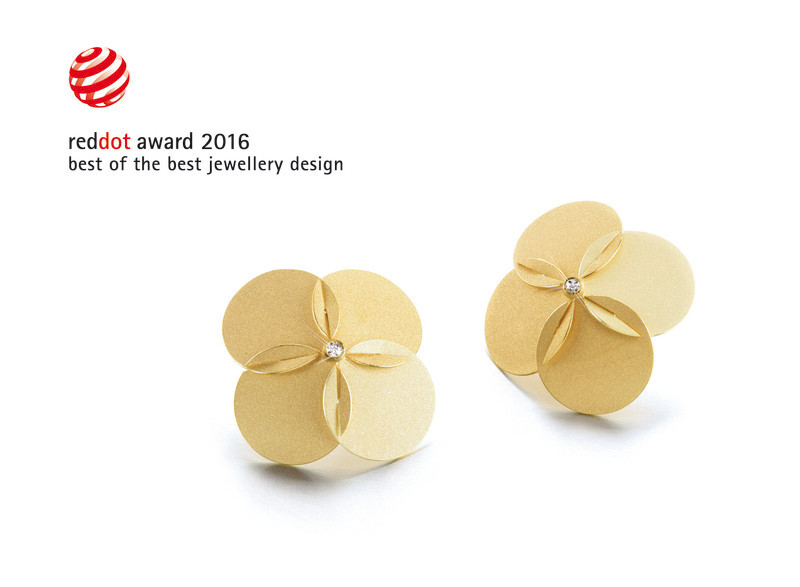 Dossier de presse - Communiqué de presse - Earrings "Pirouette" - Johanna Otto Jewelry Design