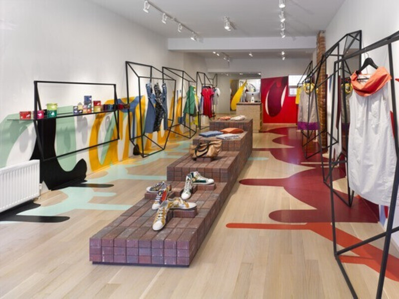 Newsroom | v2com-newswire | Newswire | Architecture | Design | Lifestyle - Press release - +tongtong designs fashion retail boutique Annie Aime - +tongtong
