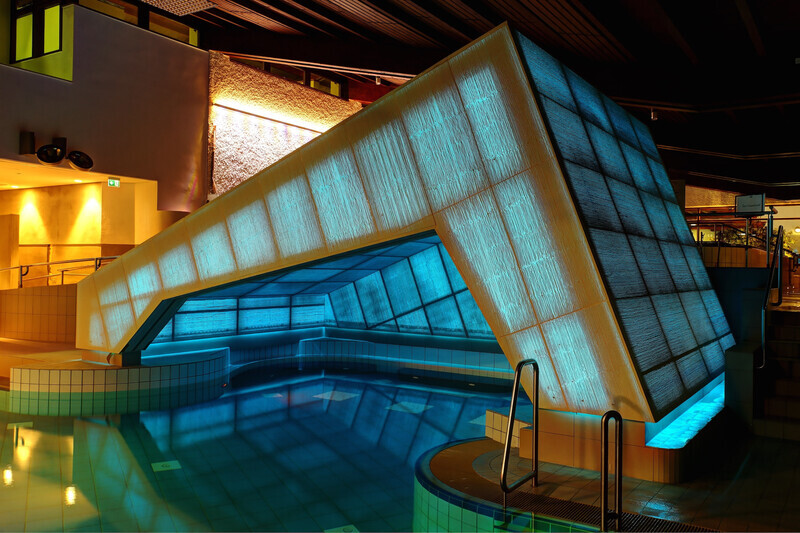 Newsroom | v2com-newswire | Newswire | Architecture | Design | Lifestyle - Press release - Thermal Baths in Bad Staffelstein With a New Highlight Made of Light Transmitting Concrete - LUCEM GmbH