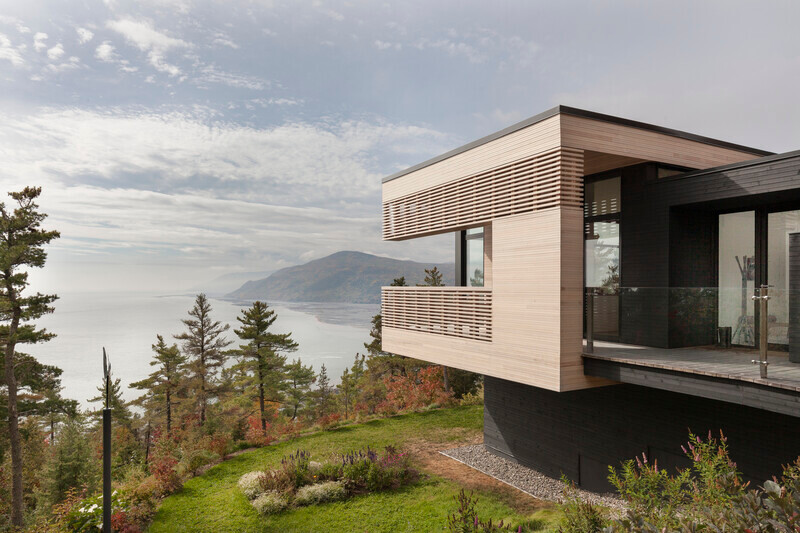 Salle de presse | v2com-newswire | Fil de presse | Architecture | Design | Art de vivre - Communiqué de presse - Résidence Le Nid : surplomb sur le fleuve Saint-Laurent - Anne Carrier Architectes