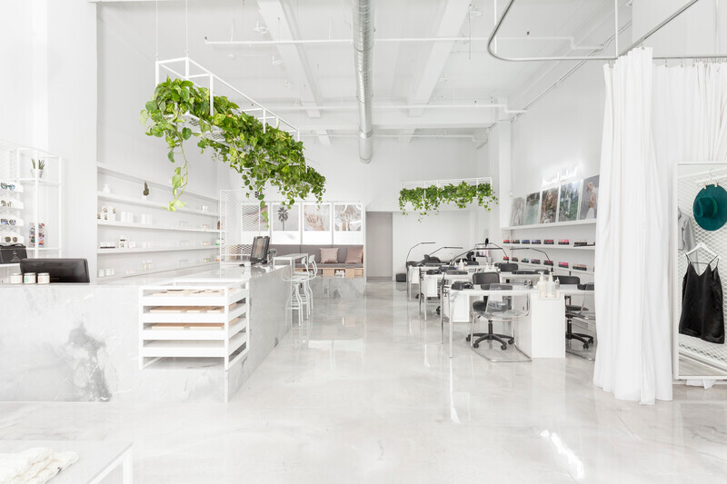 Newsroom | v2com-newswire | Newswire | Architecture | Design | Lifestyle - Press release - Montreal's Leading Destination for Nail Art, Le Manoir, Receives a Brand-New Look - Tuxedo
