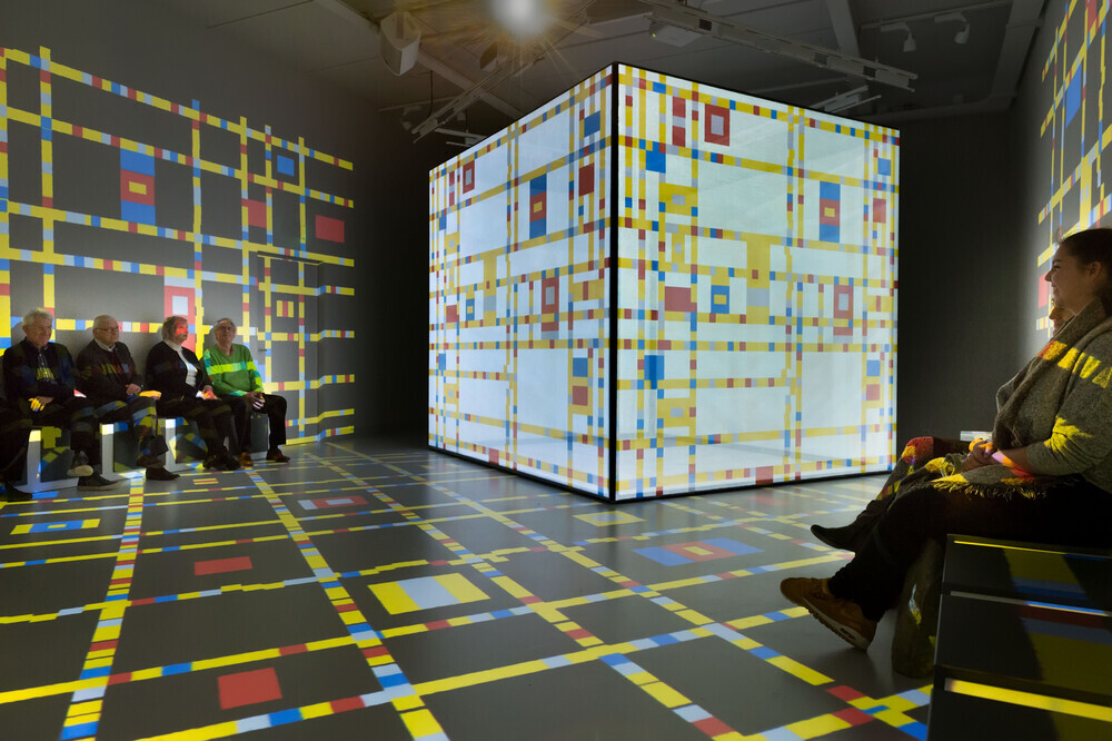 v2com newswire: Press release distribution, Architecture, Design