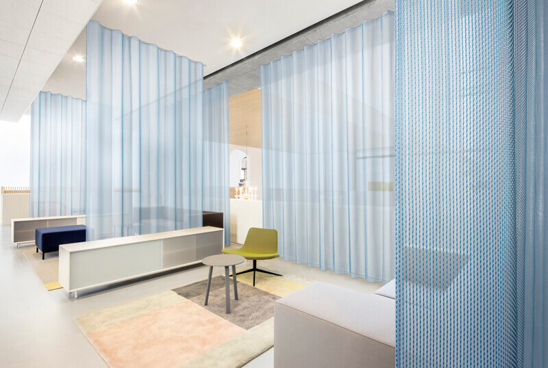 Salle de presse | v2com-newswire | Fil de presse | Architecture | Design | Art de vivre - Communiqué de presse - Rideaux acoustiques colorés - Vescom