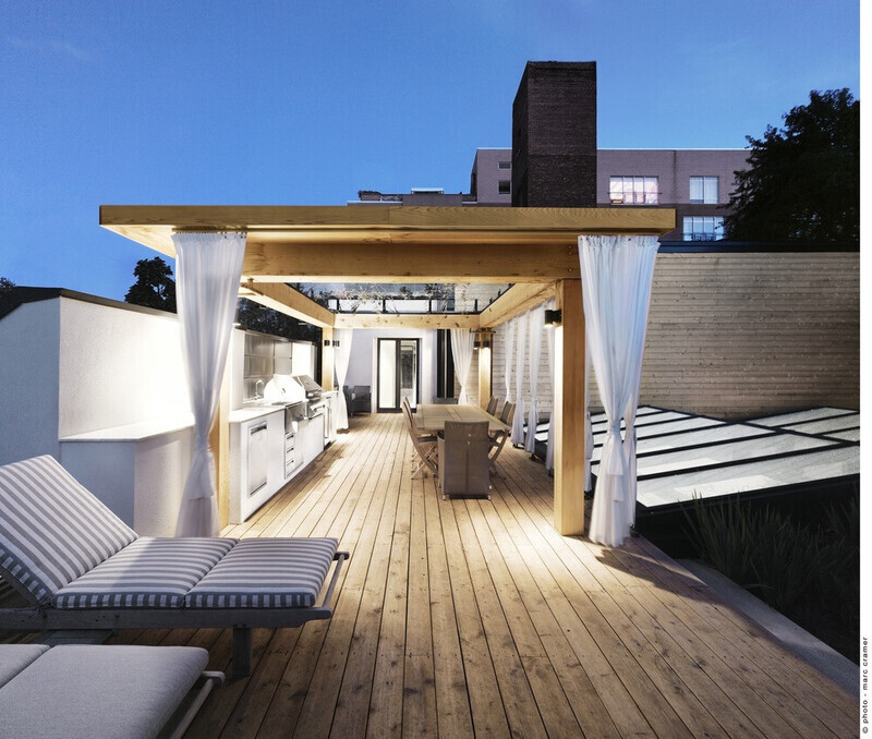 Newsroom | v2com-newswire | Newswire | Architecture | Design | Lifestyle - Press release - White canvas on a green roof - Martine Brisson designer d'intérieur