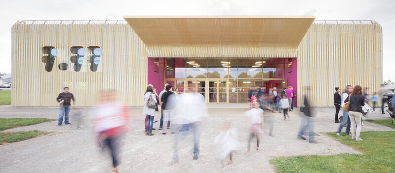 Salle de presse | v2com-newswire | Fil de presse | Architecture | Design | Art de vivre - Communiqué de presse - Salle multigénérationnelle - CoCo architecture