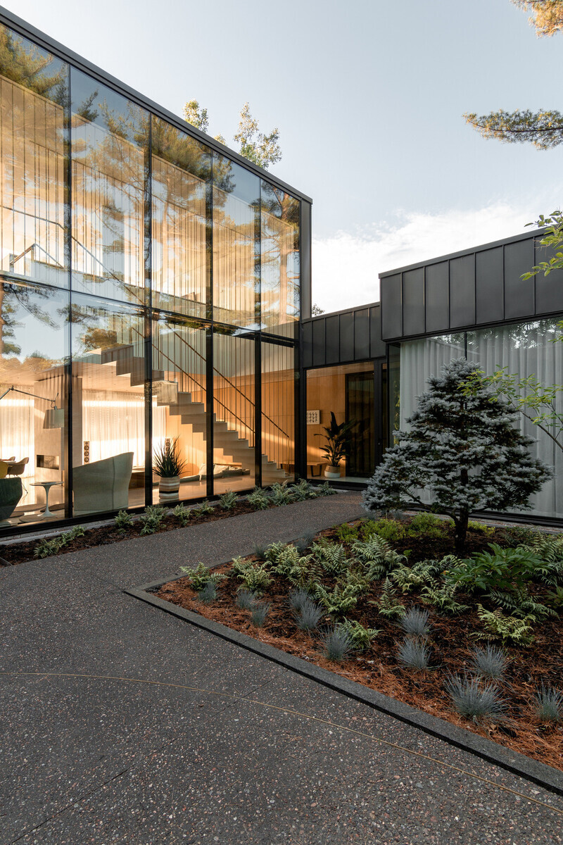 Press kit - Press release - Residence de l'Isle - Chevalier Morales