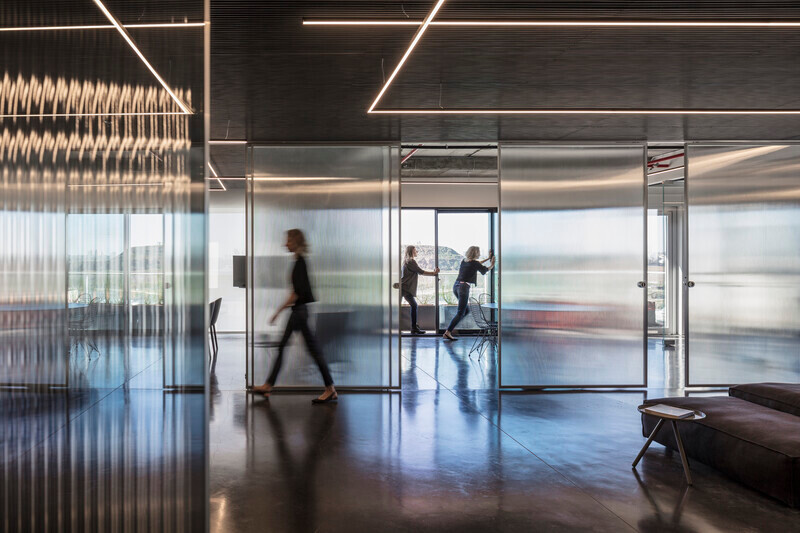 Salle de presse | v2com-newswire | Fil de presse | Architecture | Design | Art de vivre - Communiqué de presse - Le siège social de Basix, lauréat aux AIA SF Awards 2018 - Axelrod Architects