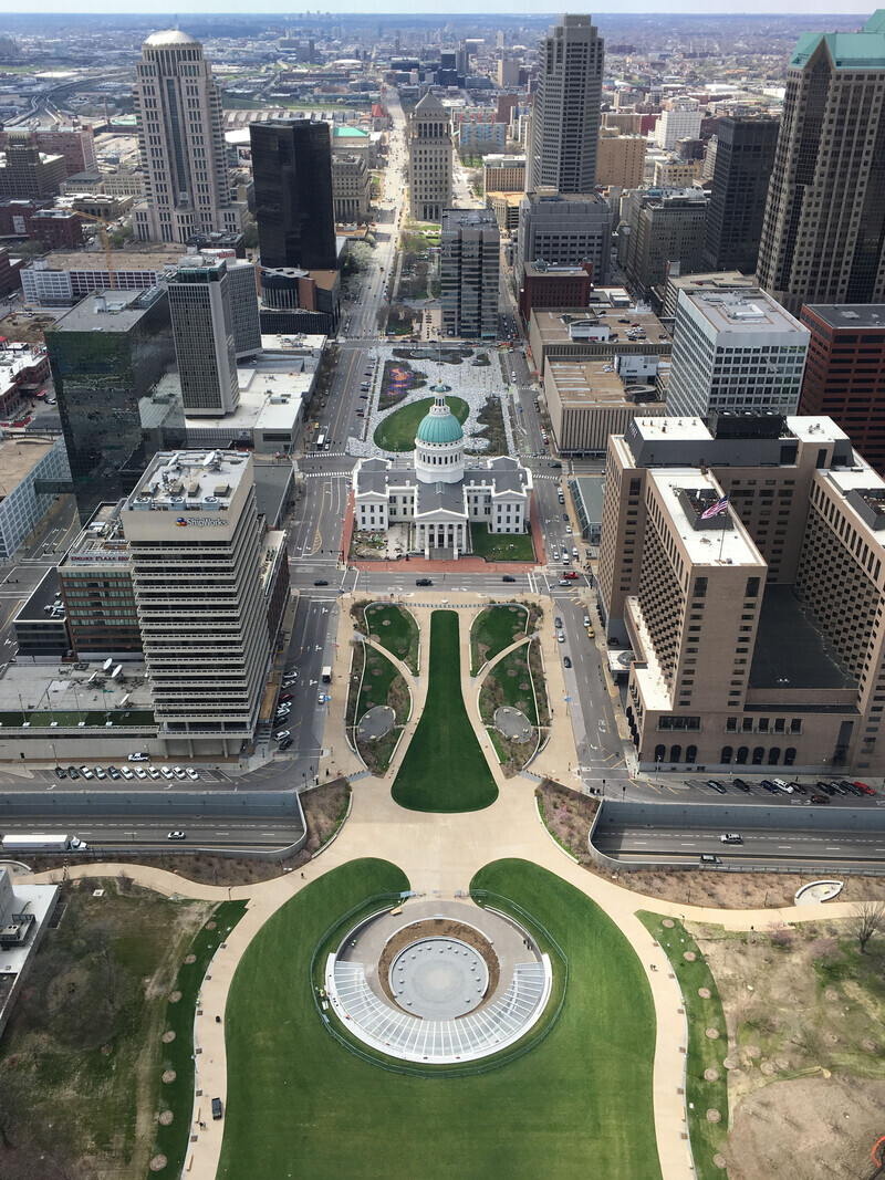 Newsroom | v2com-newswire | Newswire | Architecture | Design | Lifestyle - Press release - Museum at the Gateway Arch Opening July 3, 2018 - James Carpenter Design Associates