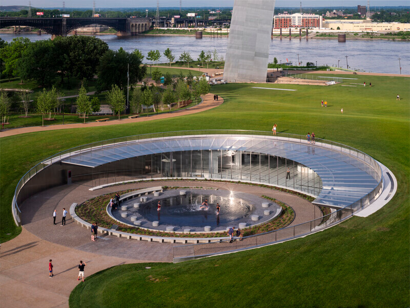 Newsroom | v2com-newswire | Newswire | Architecture | Design | Lifestyle - Press release - Official Opening of the Renewed and Expanded Museum at the Gateway Arch - James Carpenter Design Associates