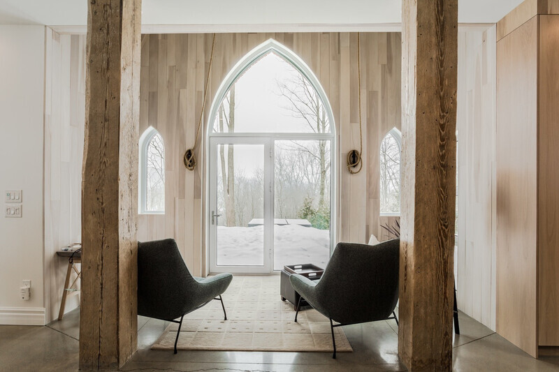 Press kit - Press release - "Résidence de l’église":A Neo-Gothic Architecture with a Contemporary Character - Fabelta, Systèmes de fenestration