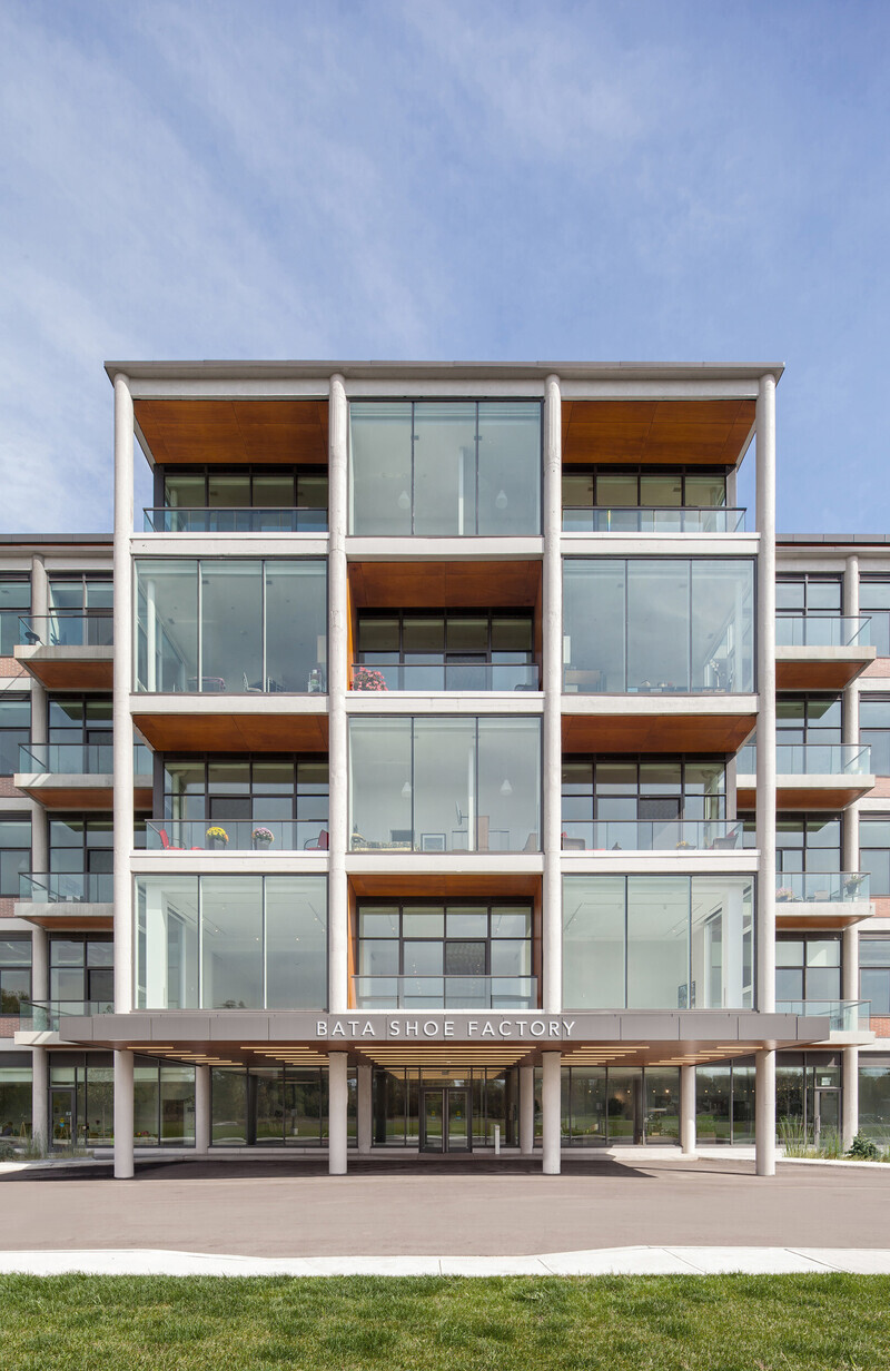 Salle de presse | v2com-newswire | Fil de presse | Architecture | Design | Art de vivre - Communiqué de presse - Revitalisation de l'usine de chaussures Bata - Dubbeldam Architecture + Design & Quadrangle Architects