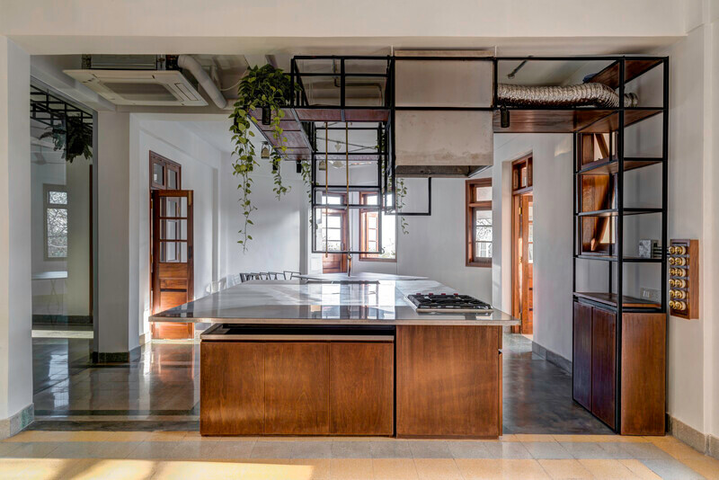 Newsroom | v2com-newswire | Newswire | Architecture | Design | Lifestyle - Press release - Retrofitting a 80-year-old Art-Deco Apartment in Mumbai - SquareWorks