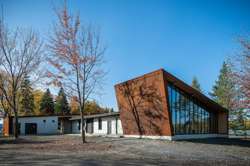 Salle de presse | v2com-newswire | Fil de presse | Architecture | Design | Art de vivre - Communiqué de presse - Pavillon en Corten - Les Architectes Labonté Marcil