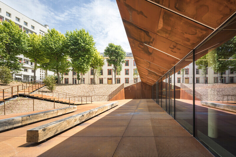 Salle de presse | v2com-newswire | Fil de presse | Architecture | Design | Art de vivre - Communiqué de presse - Université de Droit-Paris I, restructuration de la caserne Lourcine, Paris (13e) - ChartierDalix