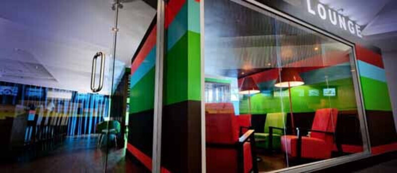 Salle de presse | v2com-newswire | Fil de presse | Architecture | Design | Art de vivre - Communiqué de presse - Le Lounge - Jean de Lessard, Designers Créatifs
