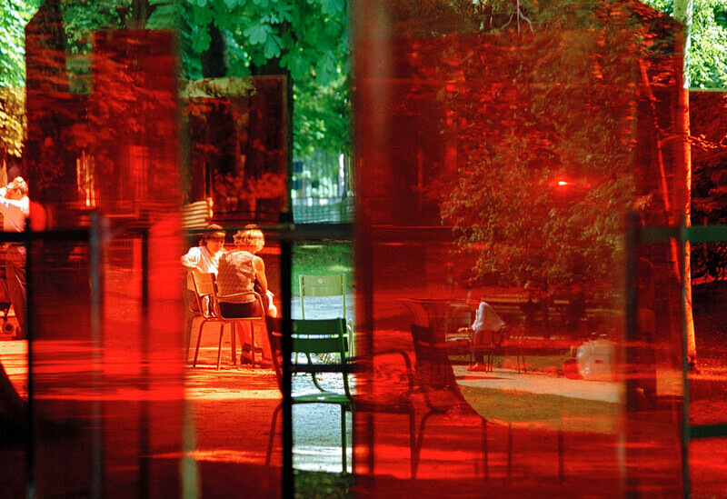 Dossier de presse - Communiqué de presse - Le Centre de design de l’UQAM présente l’exposition ÉCRAN TOTAL : Viralité, Simulation, Surveillance, Implosion - Centre de design de l'UQAM