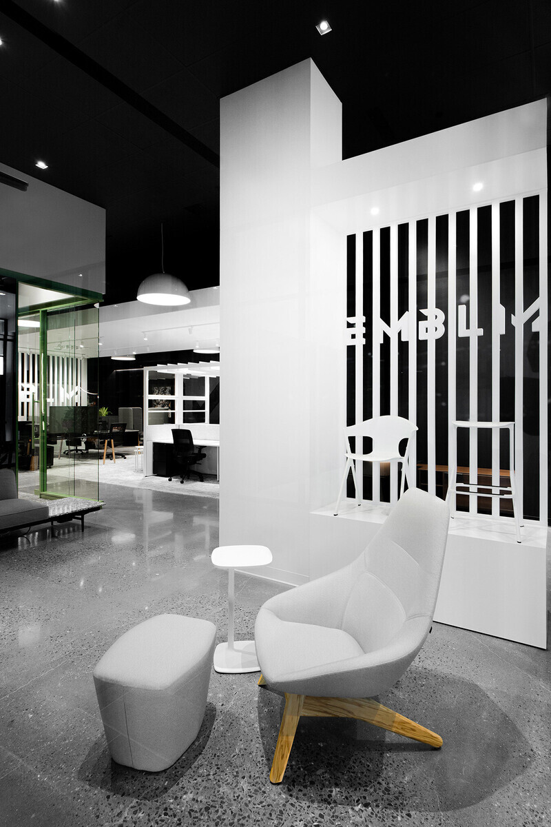 Dossier de presse - Communiqué de presse - Ouverture d’une nouvelle succursale pour EMBLM - EMBLM