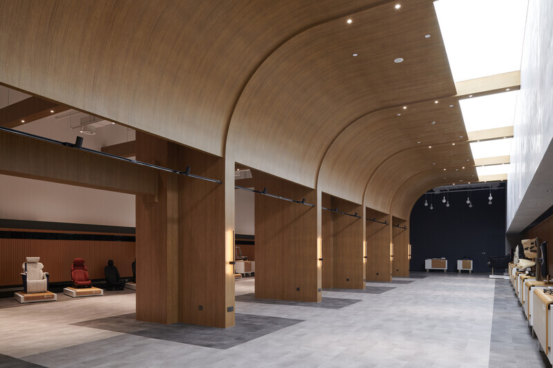 Salle de presse | v2com-newswire | Fil de presse | Architecture | Design | Art de vivre - Communiqué de presse - Salle d’exposition Complexe - Studio DOTCOF