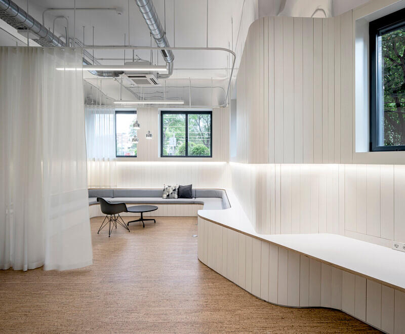 Salle de presse | v2com-newswire | Fil de presse | Architecture | Design | Art de vivre - Communiqué de presse - Siège de Mediabrands - Ruiz Pardo - Nebreda