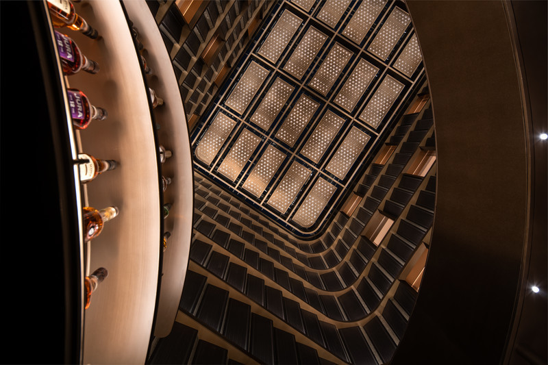 Newsroom | v2com-newswire | Newswire | Architecture | Design | Lifestyle - Press release - Crystal Orange Hotel Shanghai Pudong Lujiazui - Vermilion Zhou Design Group