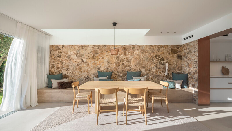 Salle de presse | v2com-newswire | Fil de presse | Architecture | Design | Art de vivre - Communiqué de presse - Le saut dans le cuivre - donner du sens à chaque détail de cette maison de Susanna Cots - Susanna Cots Interior Design