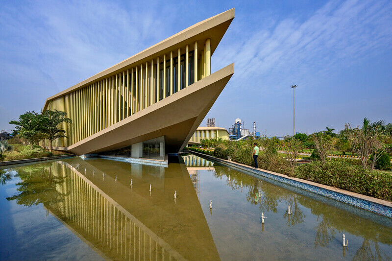 Salle de presse | v2com-newswire | Fil de presse | Architecture | Design | Art de vivre - Communiqué de presse - Les bureaux dans la cour - Sanjay Puri Architects