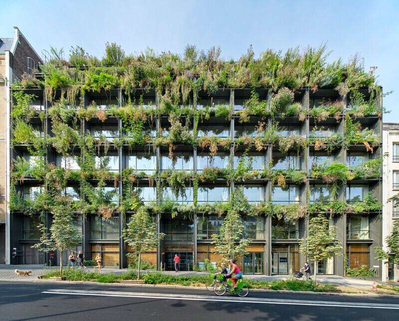 Salle de presse | v2com-newswire | Fil de presse | Architecture | Design | Art de vivre - Communiqué de presse - Villa M transporte l'Amazonie à Paris avec un bâtiment tropical - Triptyque Architecture + Philippe Starck