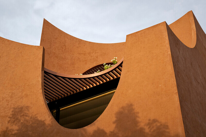 Salle de presse | v2com-newswire | Fil de presse | Architecture | Design | Art de vivre - Communiqué de presse - Mirai maison des arches - Sanjay Puri Architects