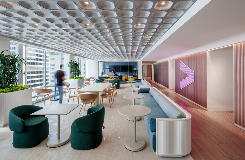 Newsroom | v2com-newswire | Newswire | Architecture | Design | Lifestyle - Press release - Accenture Montreal Office: A Balance of Innovative Local Identity and Collaborative Energy - Lemay