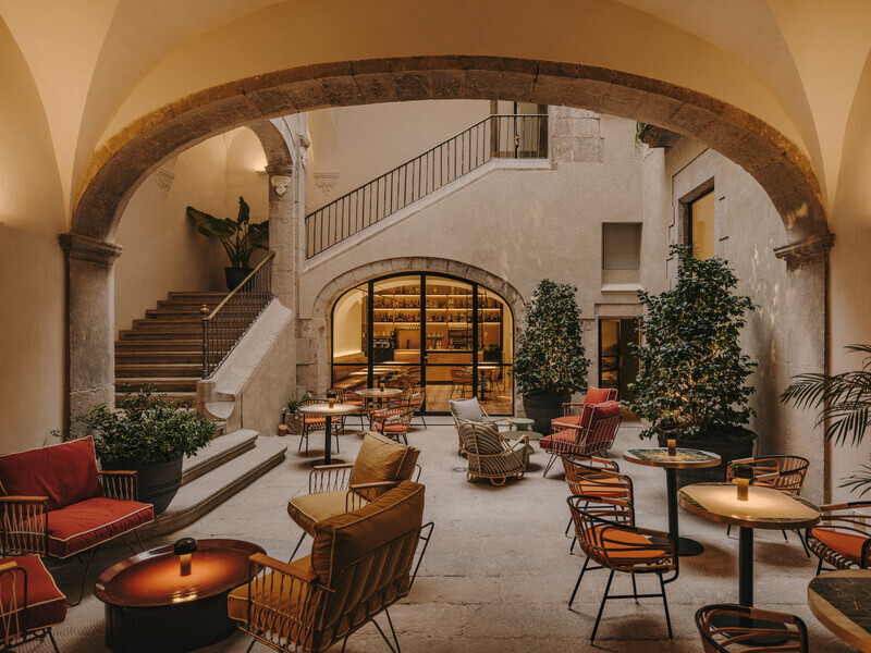 Press kit - Press release - Palau Fugit Hotel - EL EQUIPO CREATIVO