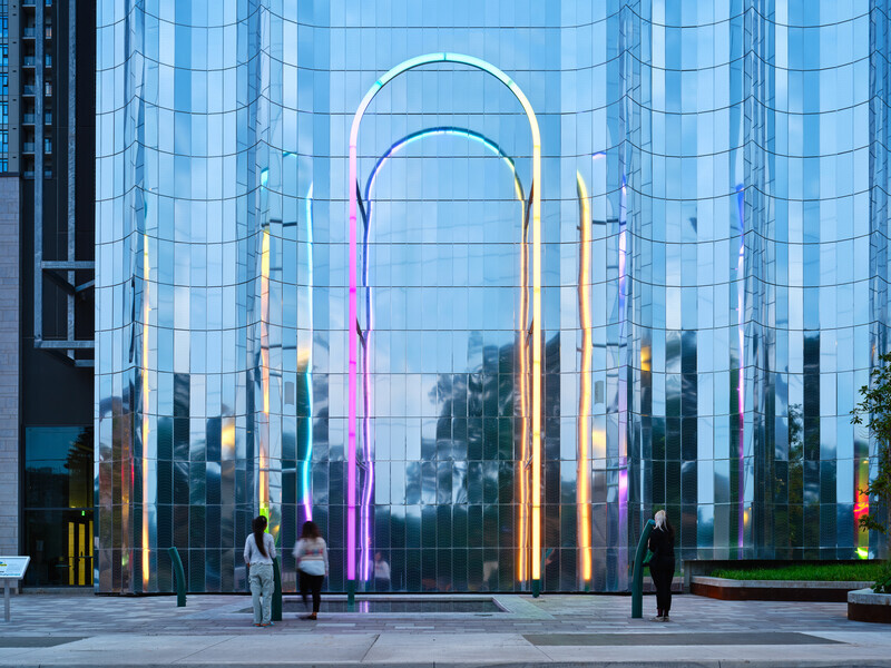 Press kit - Press release - Hello, Hello, a Giant Interactive Arch to Greet Each Other Through Music and Light - Daily tous les jours