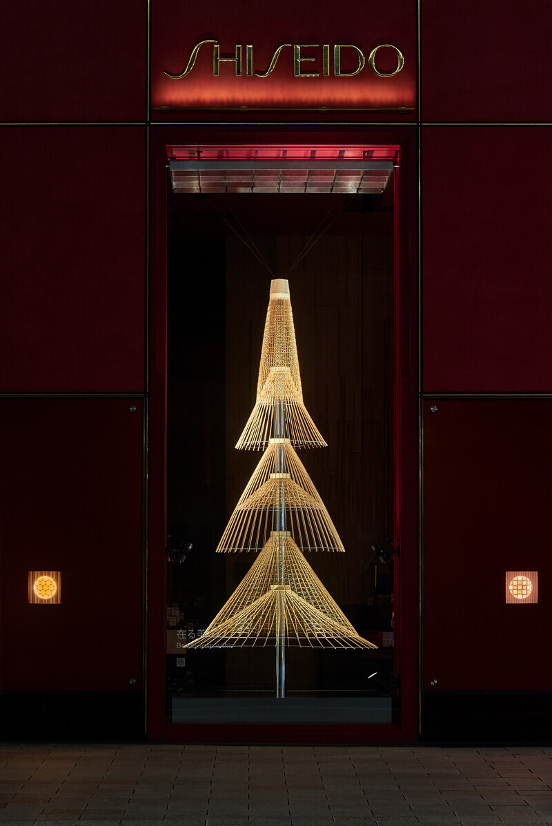 Salle de presse | v2com-newswire | Fil de presse | Architecture | Design | Art de vivre - Communiqué de presse - L’œuvre de HAKUTEN, « La beauté intérieure », remporte le prix de la Vitrine de l’année aux FRAME Awards 2024 - Hakuten Corporation