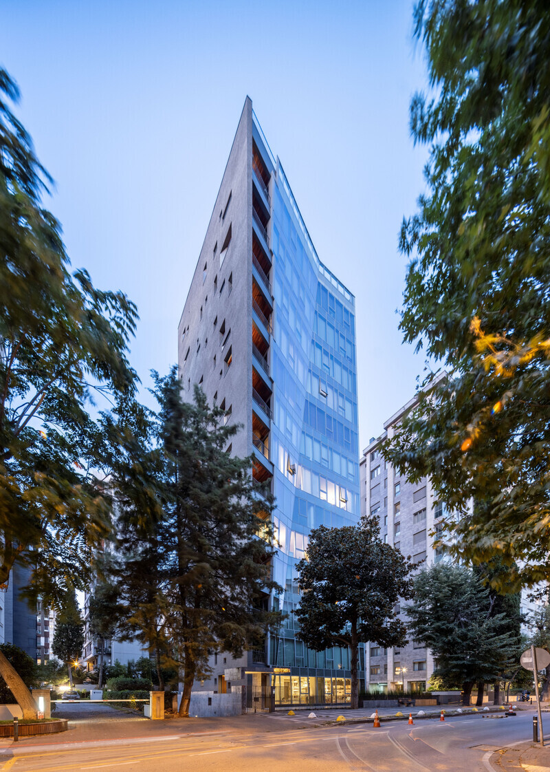 Newsroom | v2com-newswire | Newswire | Architecture | Design | Lifestyle - Press release - Like a Rock: Zenel Distinguishes Itself Within the Turkish Coastal Landscape - Aytac Architects