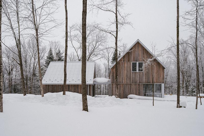 Salle de presse | v2com-newswire | Fil de presse | Architecture | Design | Art de vivre - Communiqué de presse - Chalet du ruisseau - EM architecture