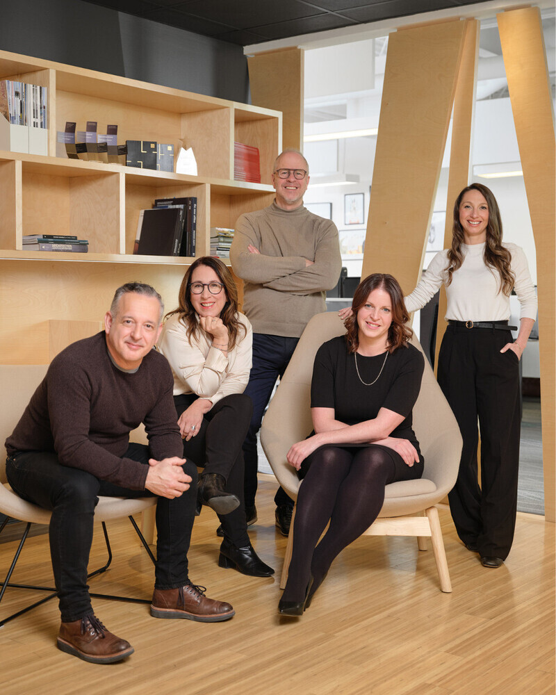 Salle de presse | v2com-newswire | Fil de presse | Architecture | Design | Art de vivre - Communiqué de presse - 50 ans de design, créativité et audace — VAD célèbre son parcours - VAD Designers d'espaces