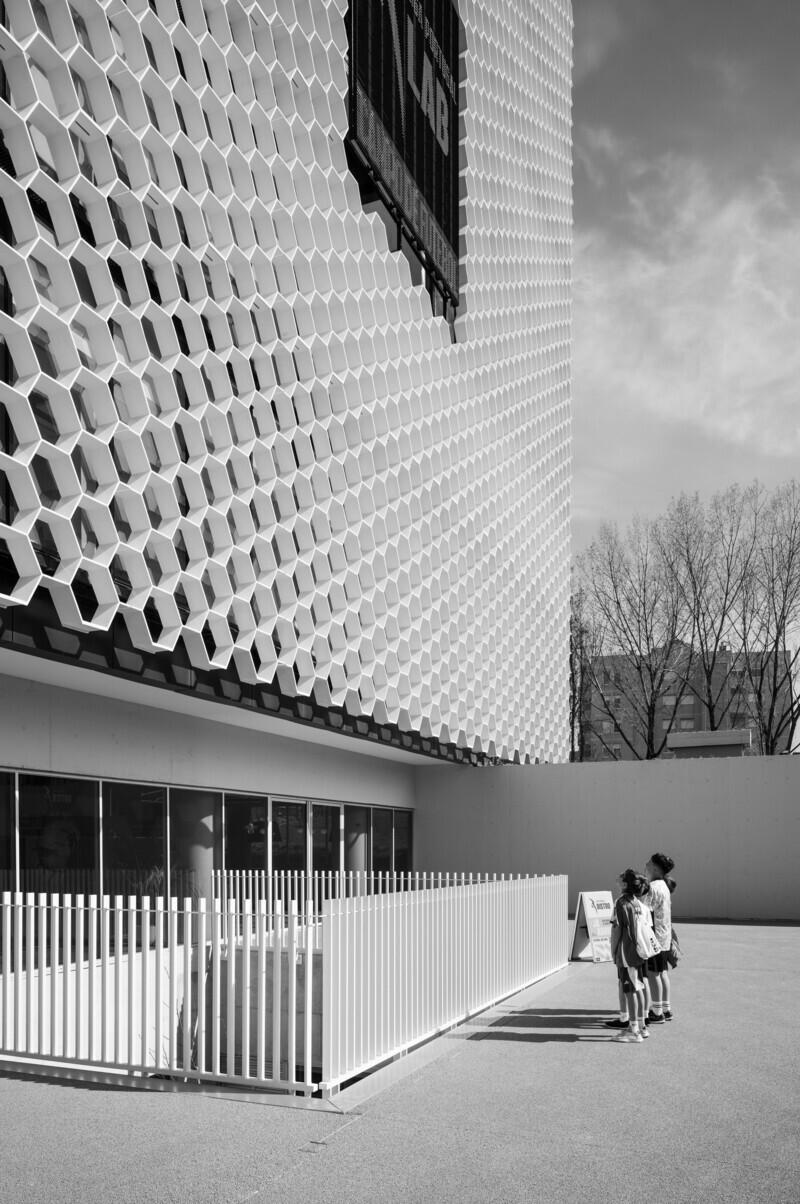 Salle de presse | v2com-newswire | Fil de presse | Architecture | Design | Art de vivre - Communiqué de presse - Liga HQ : une nouvelle icône émerge à Porto - OODA