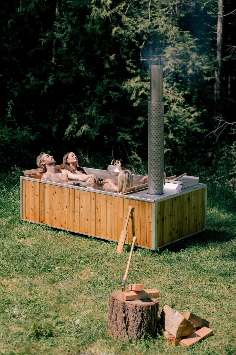 Salle de presse | v2com-newswire | Fil de presse | Architecture | Design | Art de vivre - Communiqué de presse - GOODLAND lance le « Group Wood Burning Hot Tub » - GOODLAND