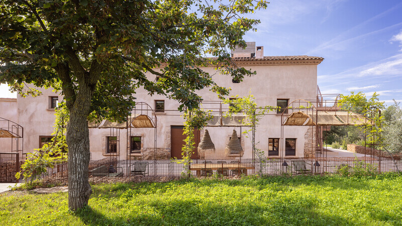 Newsroom | v2com-newswire | Newswire | Architecture | Design | Lifestyle - Press release - Hotel Masía Can Farrés - scob