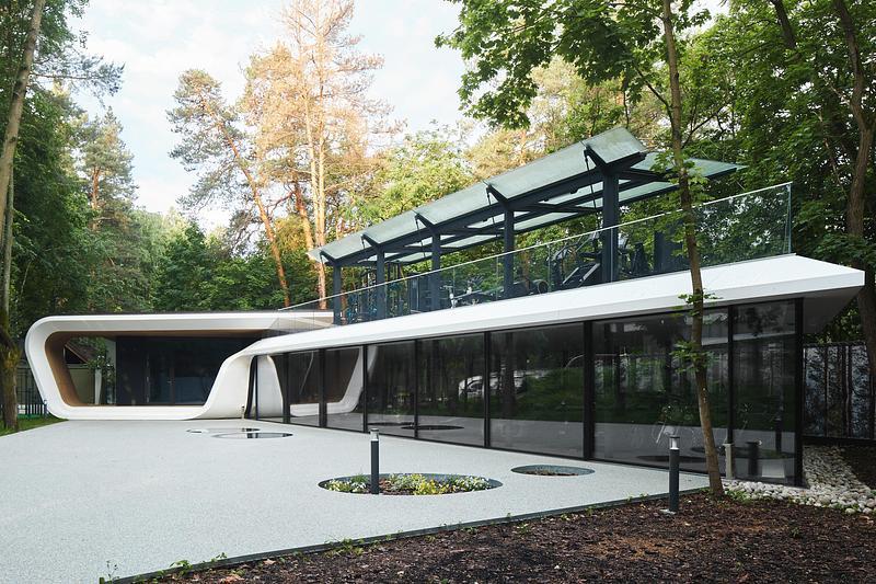 Newsroom | v2com-newswire | Newswire | Architecture | Design | Lifestyle - Press release - Garage for Car Collection - ATRIUM